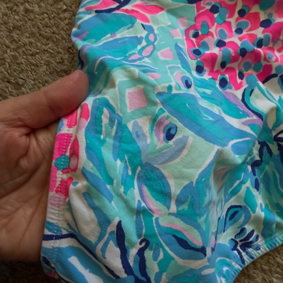 Lilly Pulitzer bikini set - Blossom underwire top and Yarrow bottom - Picture 9 of 10